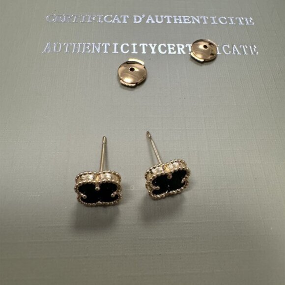 Van Cleef & Arpels classic black stud earrings - Picture 2 of 6